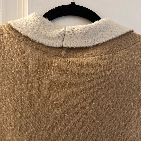 Hummingbird, Tan sweater duster cardigan - Picture 5 of 5